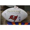 Image 1 : Doug Martin TB Bucs  #22  Autographed Football