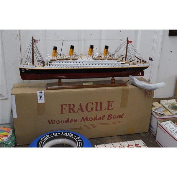 RMS Titanic  27.5"  Cruise Ship Model