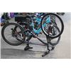 Image 1 : Schwinn Connection Grey w/Red 21 Speed Mountain Bike