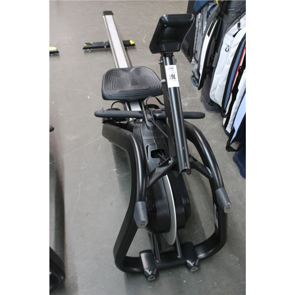 Matrix Rowing Machine w/Digital  R/O