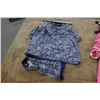 Image 5 : 5-Ladie's Shirt/Skirt Combo - 5 X $