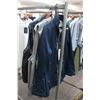 Image 1 : 8-Men's Golf Vest - NEW - 8 X $
