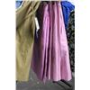 Image 5 : 12-Men's Golf Shorts - NEW - 12 X $