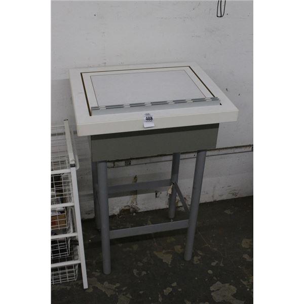 Pedestal Light Table