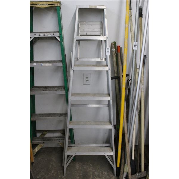 Alum  6'   Stepladder