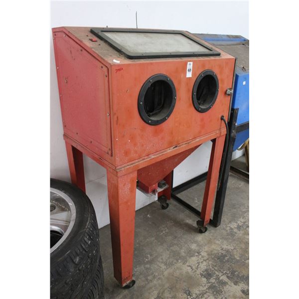 Red Rolling Blast Cabinet