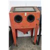 Image 2 : Red Rolling Blast Cabinet