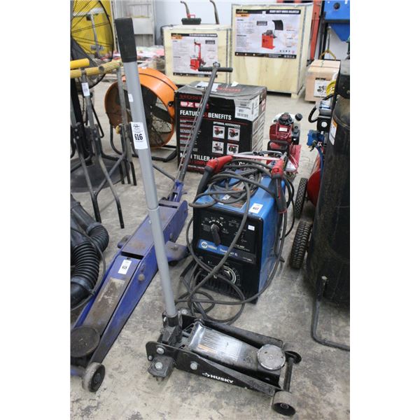 Husky Auto Floor Jack