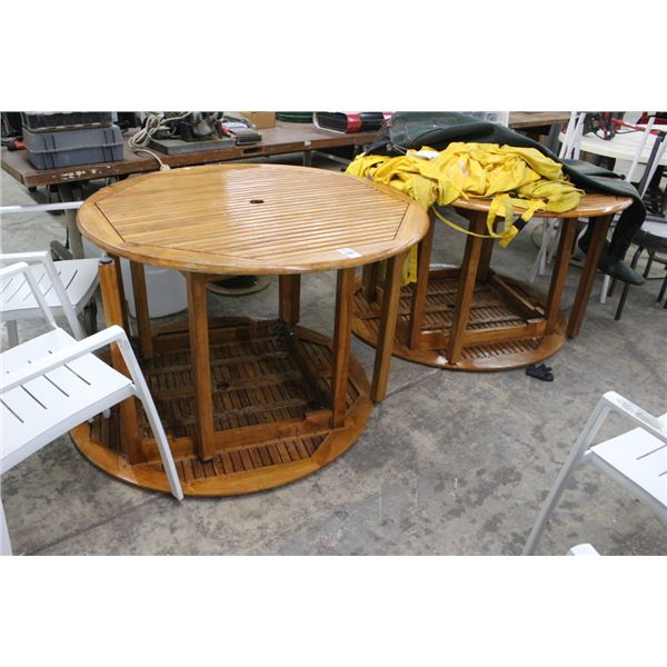 Teak Style Plank Round Top Dining Patio Table w/4 White Alum. Armchairs