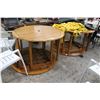 Image 1 : Teak Style Plank Round Top Dining Patio Table w/4 White Alum. Armchairs