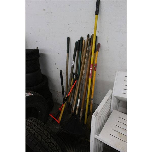 Shovels, Rakes, Pick Sledge, Post Digger, Yard Tools