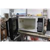 Image 2 : Hamilton Beach  SS  M/W  Oven