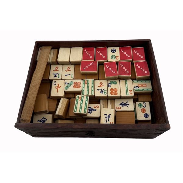 Vintage Bamboo Mahjong Set