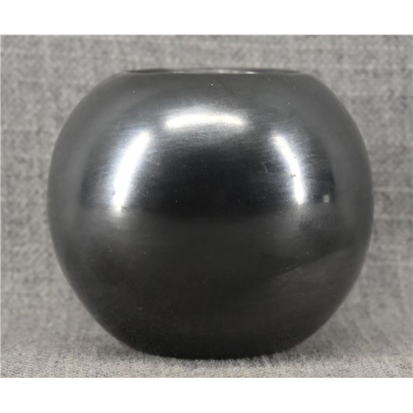 SAN ILDEFONSO POTTERY BOWL (MARIA POVEKA)