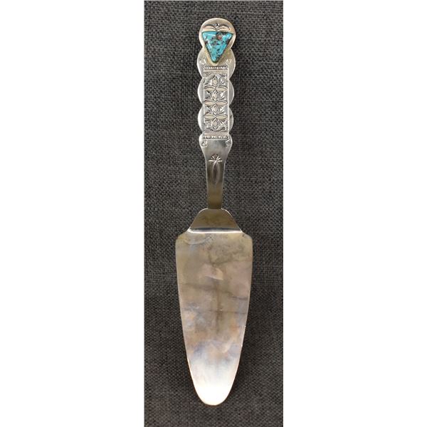 NAVAJO SILVER PIE SERVER (DON PLATERO)