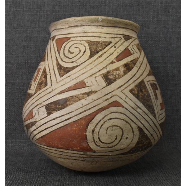 CASAS GRANDES POTTERY JAR