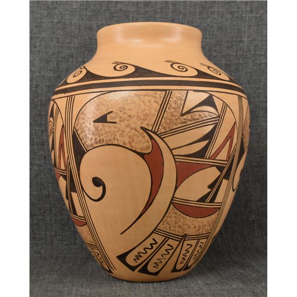 HOPI POTTERY VASE (JOFERN PUFFER)