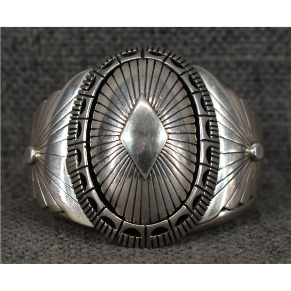 NAVAJO BRACELET (TOM LEWIS)