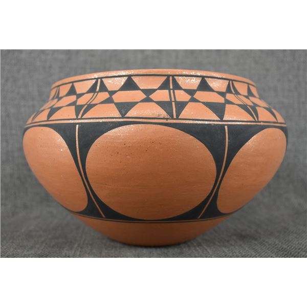 SANTO DOMINGO POTTERY BOWL (MARK WAYNE GARCIA)
