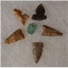 Image 5 : COLLECTION OF ANASAZI ARROWHEADS AND BEADS