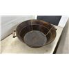 Image 2 : Economy Glass Washboard by Canadian Woodenware Co. and Vintage Metal Wash Tub