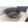 Image 5 : Economy Glass Washboard by Canadian Woodenware Co. and Vintage Metal Wash Tub