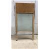 Image 8 : Economy Glass Washboard by Canadian Woodenware Co. and Vintage Metal Wash Tub