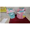 Image 5 : Pair of Vintage Blow Mold Easter Bunny Light-Up Yard Decorations 26" Tall