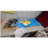 Image 1 : Life-Like Night Racer Speedway Slot Car Racing Set with Two Fast Trackers Cars New Old Stock