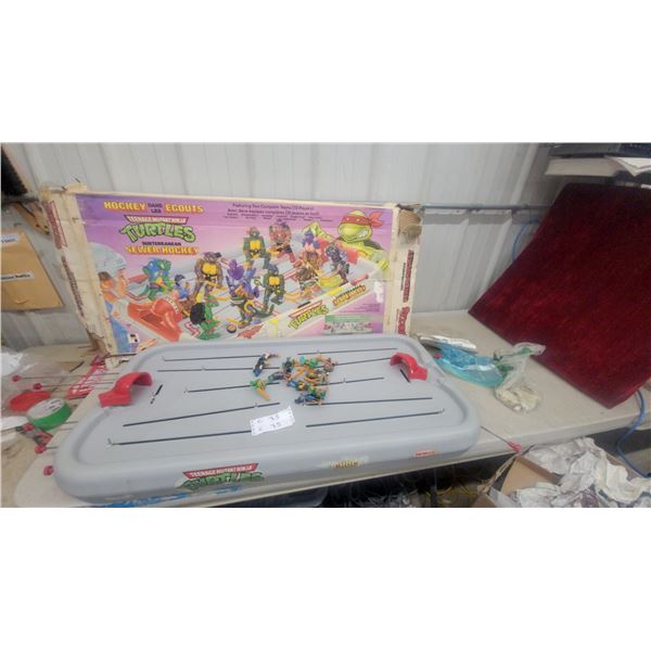 Teenage Mutant Ninja Turtles Subterranean Sewer Hockey Game by Remco with Original Box