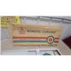 Image 6 : White Rose Bonspiel Curling Tabletop Game with Original Box Vintage
