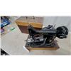 Image 3 : Singer Model 99 Portable Electric Sewing Machine with Case