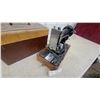 Image 4 : Singer Model 99 Portable Electric Sewing Machine with Case