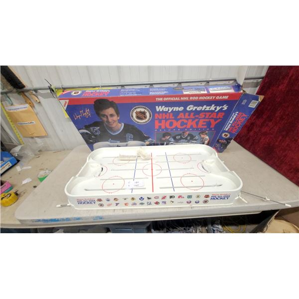 Wayne Gretzky's NHL All-Star Hockey Deluxe Edition Table Rod Hockey Game with Original Box No