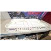 Image 2 : Wayne Gretzky's NHL All-Star Hockey Deluxe Edition Table Rod Hockey Game with Original Box No