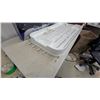 Image 4 : Wayne Gretzky's NHL All-Star Hockey Deluxe Edition Table Rod Hockey Game with Original Box No