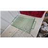 Image 3 : Wire Store Rack Organizer Trays in White, Silver, and Green and More