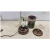 Image 5 : Vintage 1950's Econolite Roto-Vue Niagara Falls Souvenir Light up Heat Motion Lamp, Cord Needs