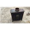 Image 5 : Les Poincons Cast Wood Burning Stove 28 x 27 x 36