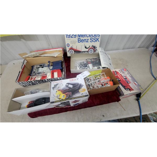 1:24 Scale Model Car Kits: '40 Ford Coupe, 1929 Mercedes Benz SSK, 1953 Ford Pickup, and More 4x