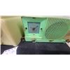 Image 10 : Crosley Model D-25 Clock Radio in Chartreuse Bakelite Case and a Automatic