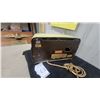Image 6 : Crosley Model D-25 Clock Radio in Chartreuse Bakelite Case and a Automatic