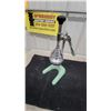 Image 1 : Vintage Manual Citrus Juicer Press with Jadeite Green Base and Chrome Body