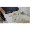 Image 4 : Collection of Vintage Sports and Beer Glasses, Green Bay Packers, Vikings, Oilers and More