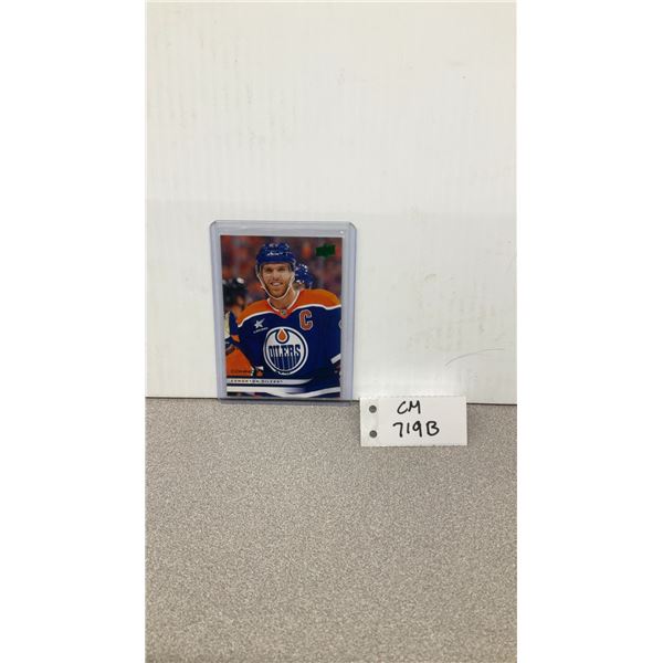 Connor McDavid Holiday Green Card
