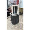 Image 3 : York Outdoor AC Unit - Working Condition! Coil is 2 Years Old.