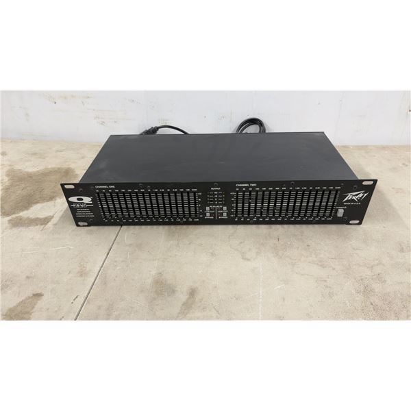Peavey Q 215 Stereo Graphic Equalizer with Constant Q Filters