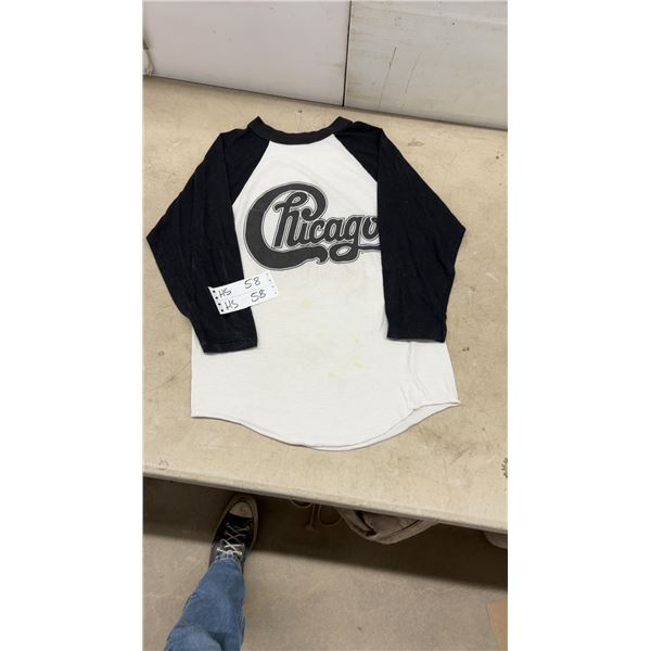 Chicago "on Tour 1985" Raglan Baseball T-Shirt, Signal Brand, Size Kids Medium