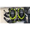 Image 2 : Össur Cti Knee Braces Pair with Patella Cup Kits, Stickers, Carry Bag, and More
