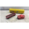 Image 11 : Ho Scale Model Train Collection with Rolling Stock, Track, Buildings, Tote and More